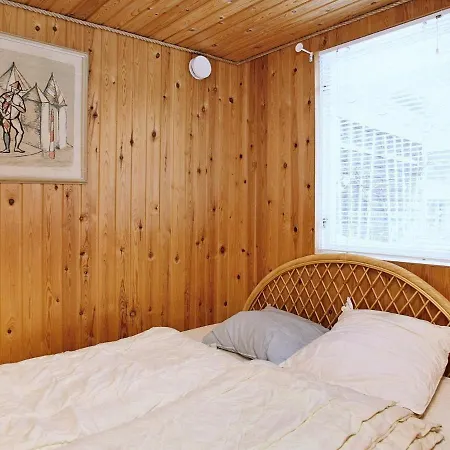 Ferienhaus Two-bedroom Holiday In 9 Ålbæk