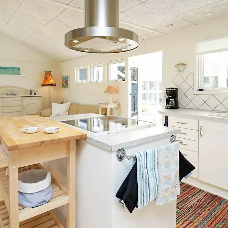 Ferienhaus Two-bedroom Holiday In 9 *