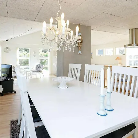 Two-bedroom Holiday In 9 Ferienhaus Ålbæk